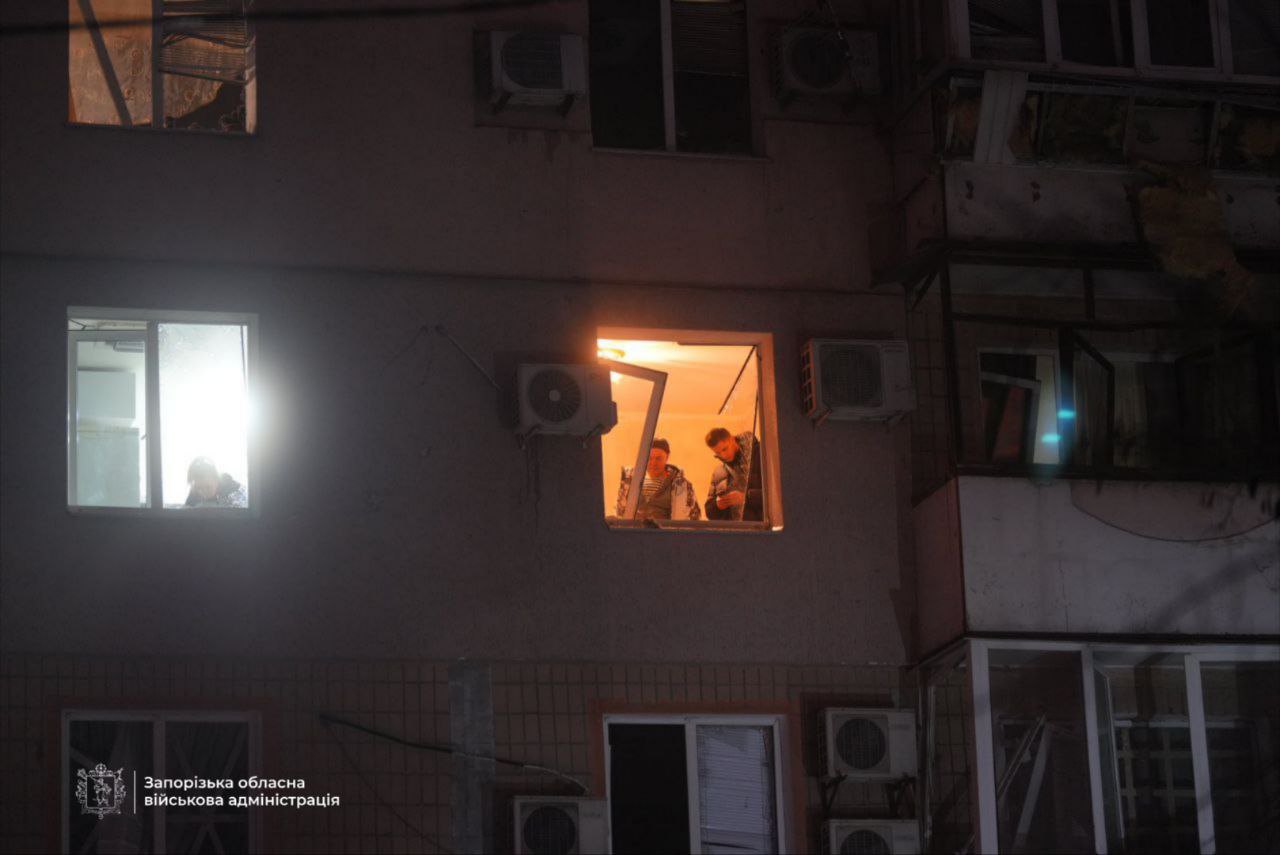 Наслідки російської атаки у Запоріжжі