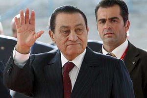 Мубарак идет на поправкау