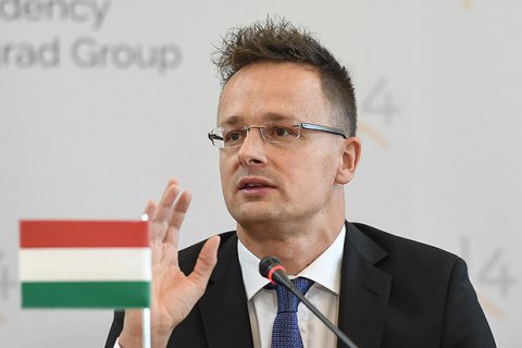 Угорщина заблокує вступ України в НАТО через закон про мову, - Сіярто