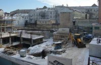 Попов требует возобновить запрет строительства на улице Гончара