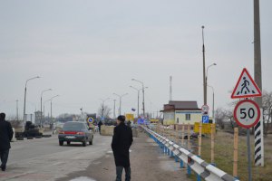 Зниклих у Криму активістів завтра "депортують"