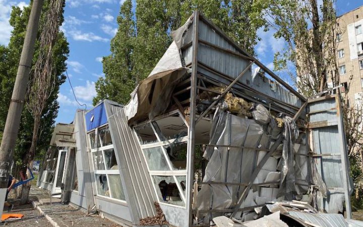 Росія вночі обстріляла два райони Миколаєва: пошкоджено житлові будинки (оновлено)