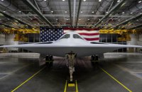 Американський бомбардувальник-невидимка B-21 Raider здійснив перший політ, - Reuters
