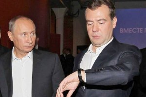 Медведев уступает Путину по доходам