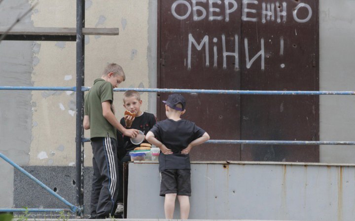 В Україні від російських мін загинув 261 мирний житель, з них – 14 дітей