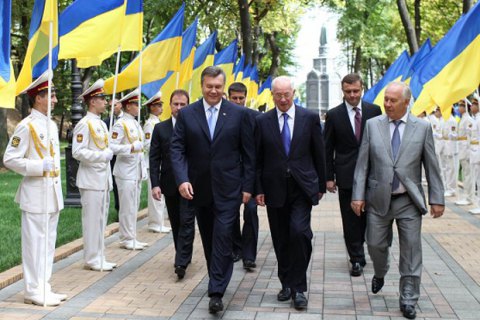 ГПУ оцінила суму, вкрадену оточенням Януковича, в $ 40 млрд