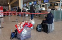 Подача документів онлайн за 72 години до вильоту і депортація на десятки років. Що чекає на українців, які їдуть на ТОТ
