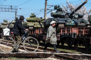 ​В сторону Украины движется колонна российской военной техники, - СНБО 