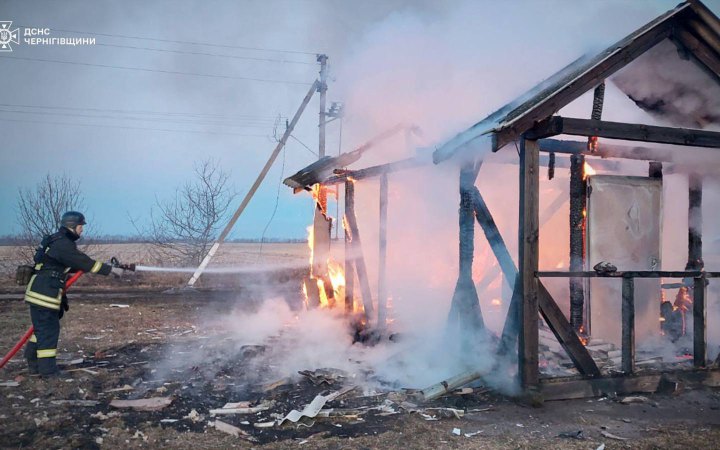 Вночі та зранку російські дрони атакували підприємства на Чернігівщині