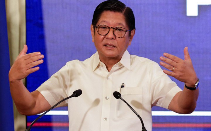 Китайський корабель атакував філіппінське судно водометом 