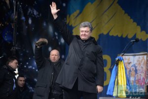 49 активістів Євромайдану залишаються за ґратами, - Порошенко