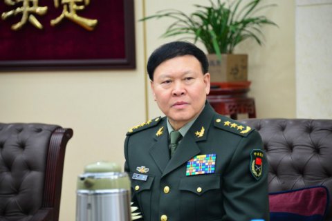 В Китае генерал покончил с собой из-за обвинения в коррупции