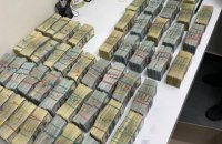 Полиция нашла $3,2 млн во время обысков у "воров в законе" Умки и Лаши Свана