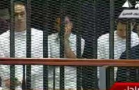 ​Египетский суд постановил освободить сыновей Мубарака