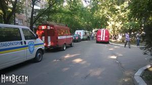 Спасатели нашли тело женщины под завалами дома в Николаеве