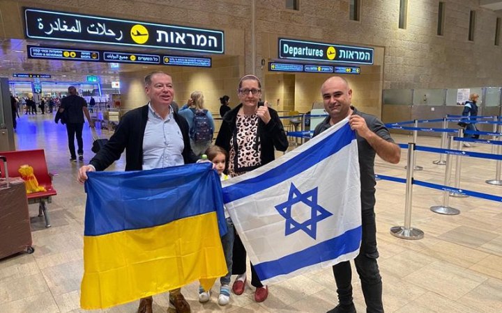Із Тель-Авіва вилетів другий евакуаційний рейс із 155 українцями 