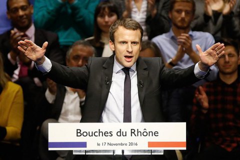 Проигравшие кандидаты от французских республиканцев и социалистов заявили о поддержке Макрона