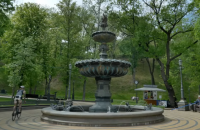 У Києві запустили фонтани на Володимирській гірці, в парках Шевченка та "Перемога"