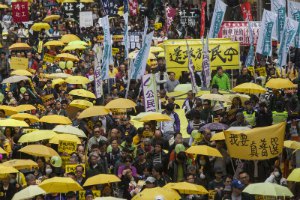 В Гонконге проходят дебаты по скандальной избирательной реформе