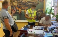Начальника ДЭУ Деснянского района Киева будут судить по обвинению в растрате