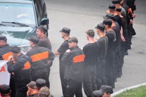 МВС роззброїло службу охорони заводу Коломойського (оновлено)