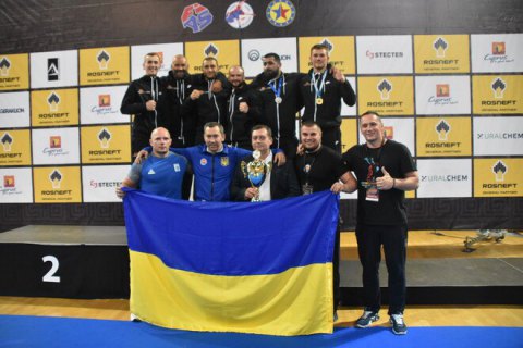 Сборная Украины по самбо получила на чемпионате Европы 14 медалей