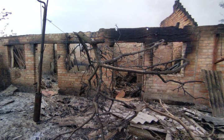 Унаслідок ворожих обстрілів на Дніпропетровщині пошкоджена інфраструктура 