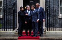 Зеленський обговорив із європейськими лідерами спільну дипломатичну роботу з американською стороною