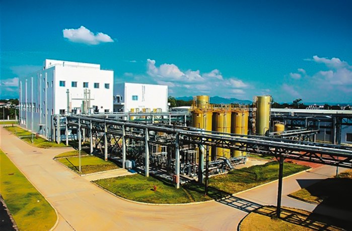 Німецька промислова група Evonik побудувала в Китаї виробництво амінокислот та АФІ, започаткувавши компанію Evonik Rexim
(Nanning) Pharmaceutical Co., Ltd.