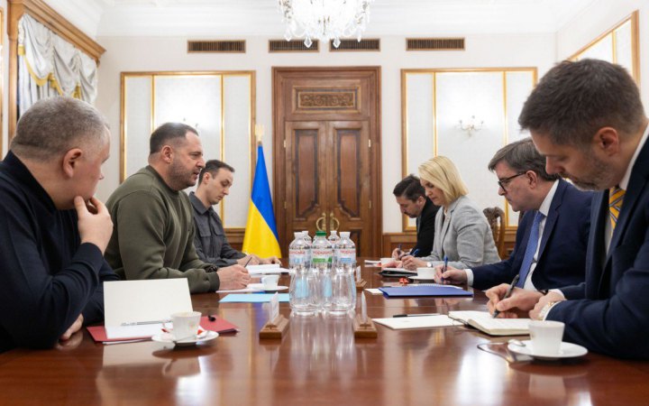 Єрмак і представники Держдепу США обговорили санкції проти Росії та гарантії безпеки для України
