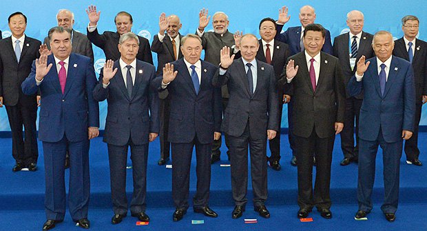Лидеры стран ШОС на саммите в 2015 году