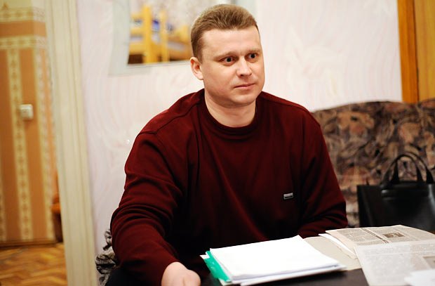 Бывший директор интерната Юрий Семенюк остался работать в школе учителем физики