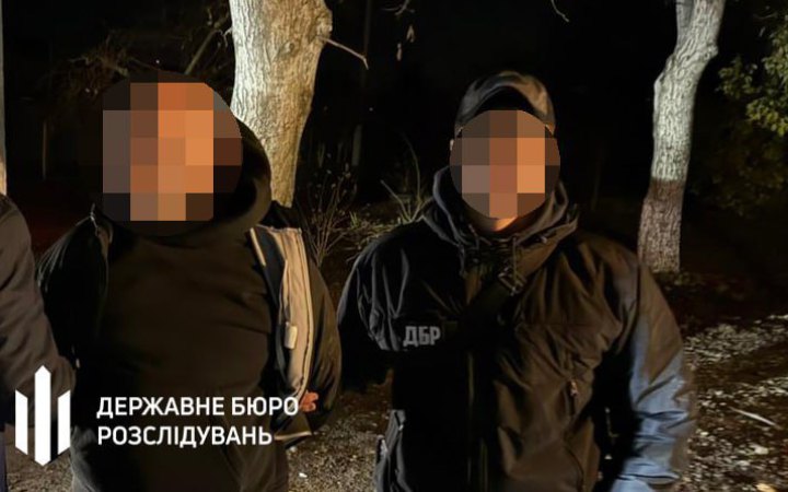 Вимагали гроші за відстрочку: ДБР викрили працівників Одеського ТЦК