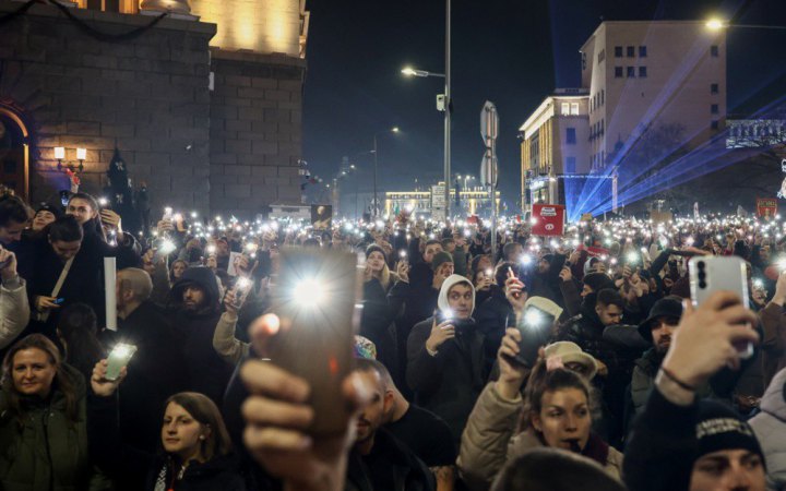Болгарія входить до єврозони на тлі масових антикорупційних протестів
