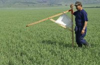 Земля в крепостной неволе