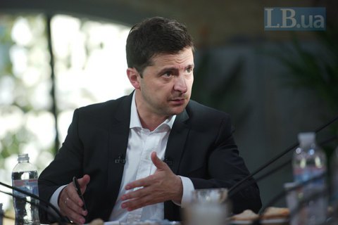 Зеленский заявил о неприемлемости автономии Донбасса, но допускает "гуманитарные компромиссы"