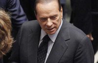 Берлускони возродил движение "Вперед, Италия!"