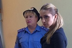 Тюремщики: дочь Тимошенко вела себя вызывающе 