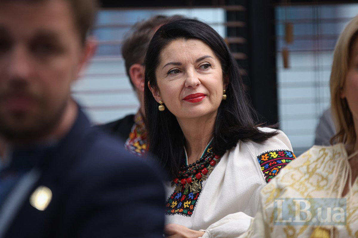 Незалежний невиконавчий директор, Голова та член Ради директорів українських та європейських компаній, радник з корпоративного управління Ірина Папуша