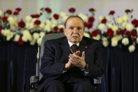 82-річний президент Алжиру відмовився йти на п'ятий термін