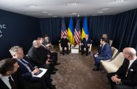 Головне за четвер, 22 січня: майже 200 боєзіткнень, ракетний удар по Кривому Рогу, зустріч Зеленського і Трампа у Давосі