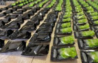 У Києві вилучили понад тонну кратома і затримали організатора схеми збуту