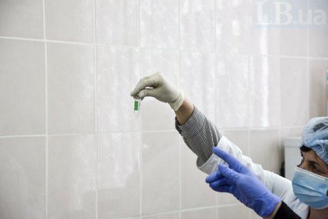 В Украине еще почти 18 тыс. человек получили прививки от коронавируса