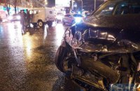 В Киеве внедорожник Нацгвардии протаранил два авто