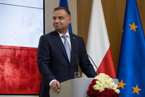 Дуда ветував закон, який називають “безпрецедентною атакою” на вільні ЗМІ у Польщі