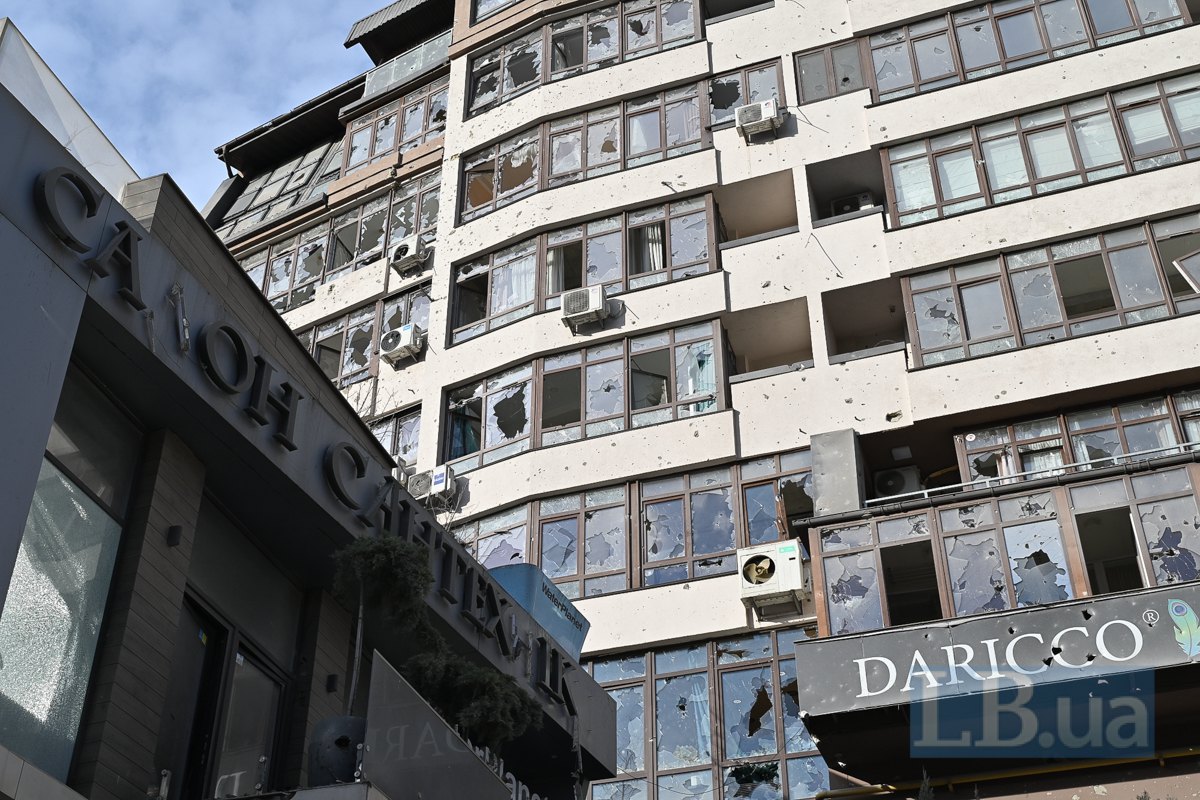 Наслідки обстрілу Шевченківського району Києва після нічної атаки РФ, 14 листопада 2025