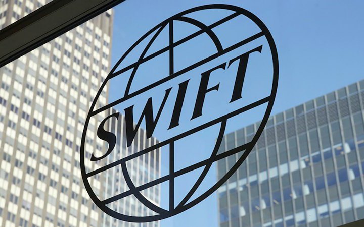 ЄС відключив від SWIFT Сбербанк, Россільгоспбанк та Московський кредитний банк