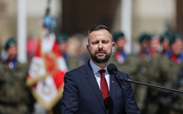 Польща не відправлятиме свої військових до України в рамках гарантій безпеки, — міністр оборони