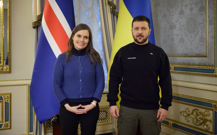 Зеленський та прем'єрка Ісландії обговорили відбудову України