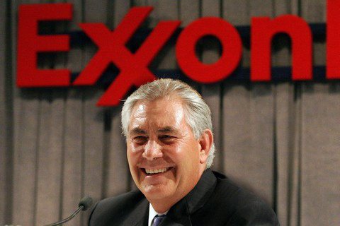 Кандидат на пост госсекретаря США откажется от доли в ExxonMobil